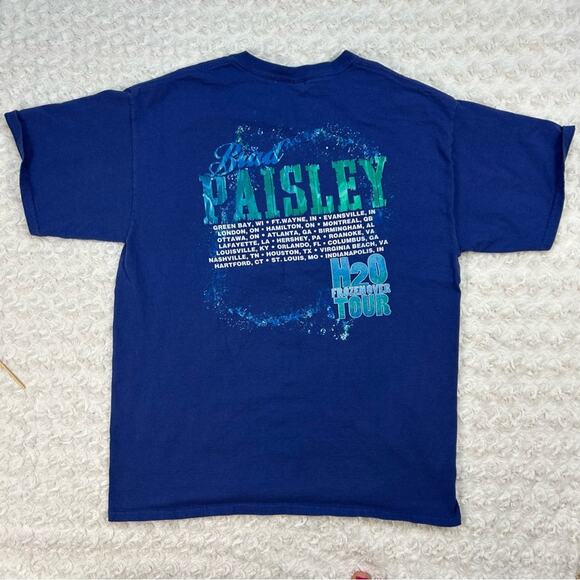 2010 Brad Paisley H20 Frozen Over Tour Concert tshirt size large - Picture 4 of 4